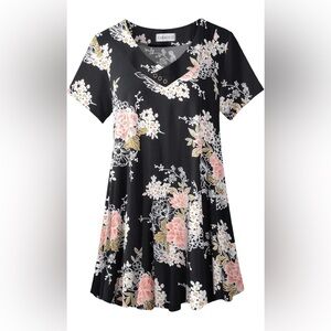 LARACE- Floral Top with Button Detail